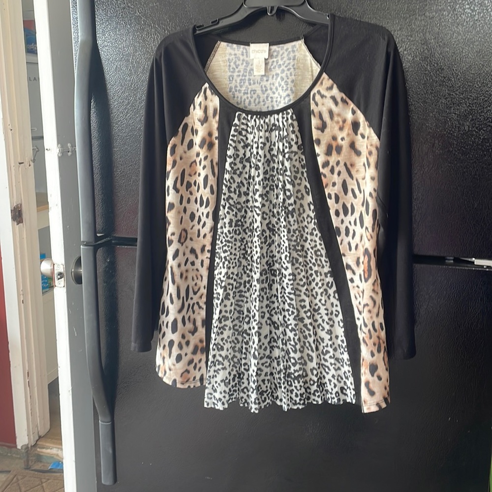 Chico’s size 1 cheeta print flowey shirt/ blouse